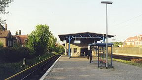 Blick von Norden auf die Bahnhofsvorhalle